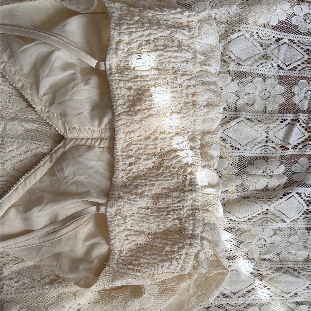 Cream Lace Sleeveless Dress - Picture 5 of 5